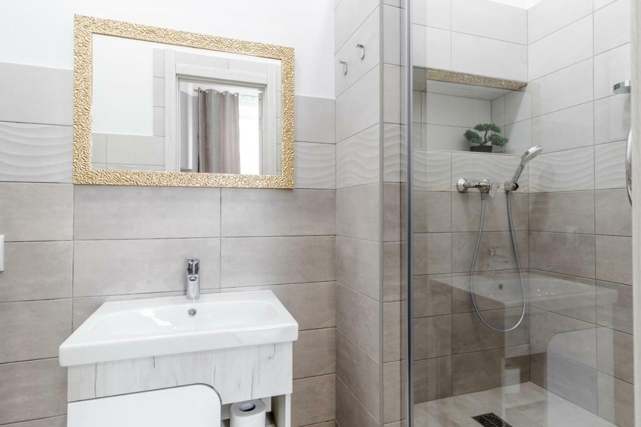 לבוב Midwheel Apartment 9 מראה חיצוני תמונה