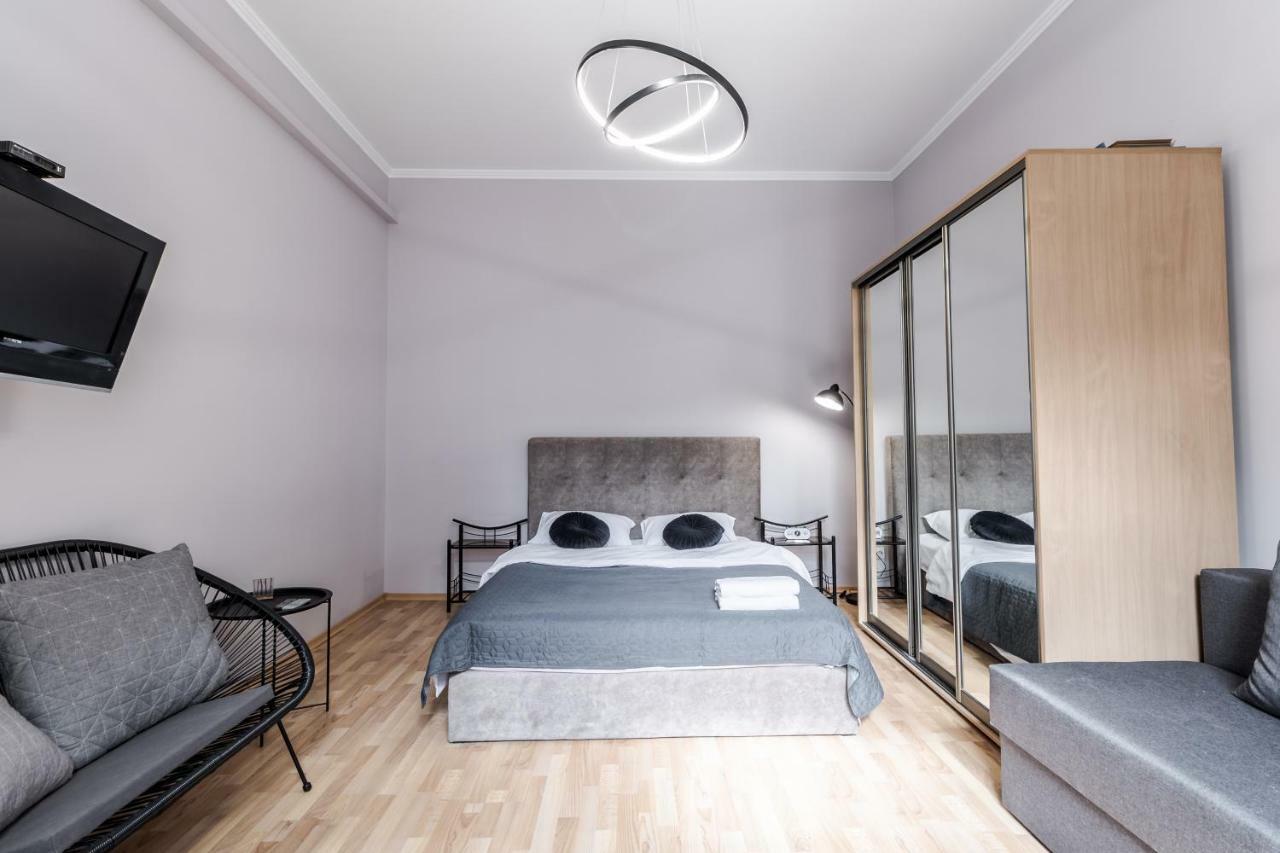 לבוב Midwheel Apartment 9 מראה חיצוני תמונה